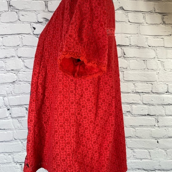 Altar’d State Top Boho Embroidered Small - Picture 6 of 9